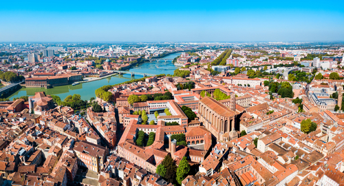 Toulouse,And,Garonne,River,Aerial,Panoramic,View.,Toulouse,Is,The