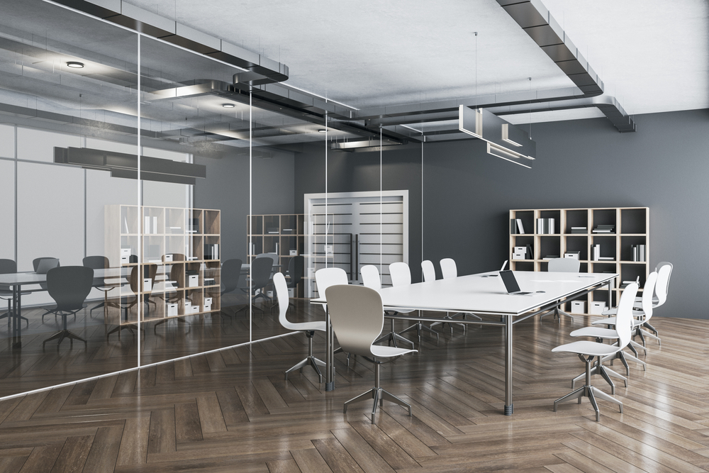 Modern,Meeting,Room,Interior,With,Large,Meeting,Table,And,Wooden